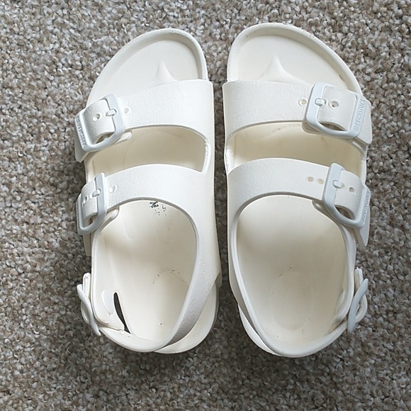 Birkenstock sandals , kids size 28 (8-8.5) - Picture 3 of 11